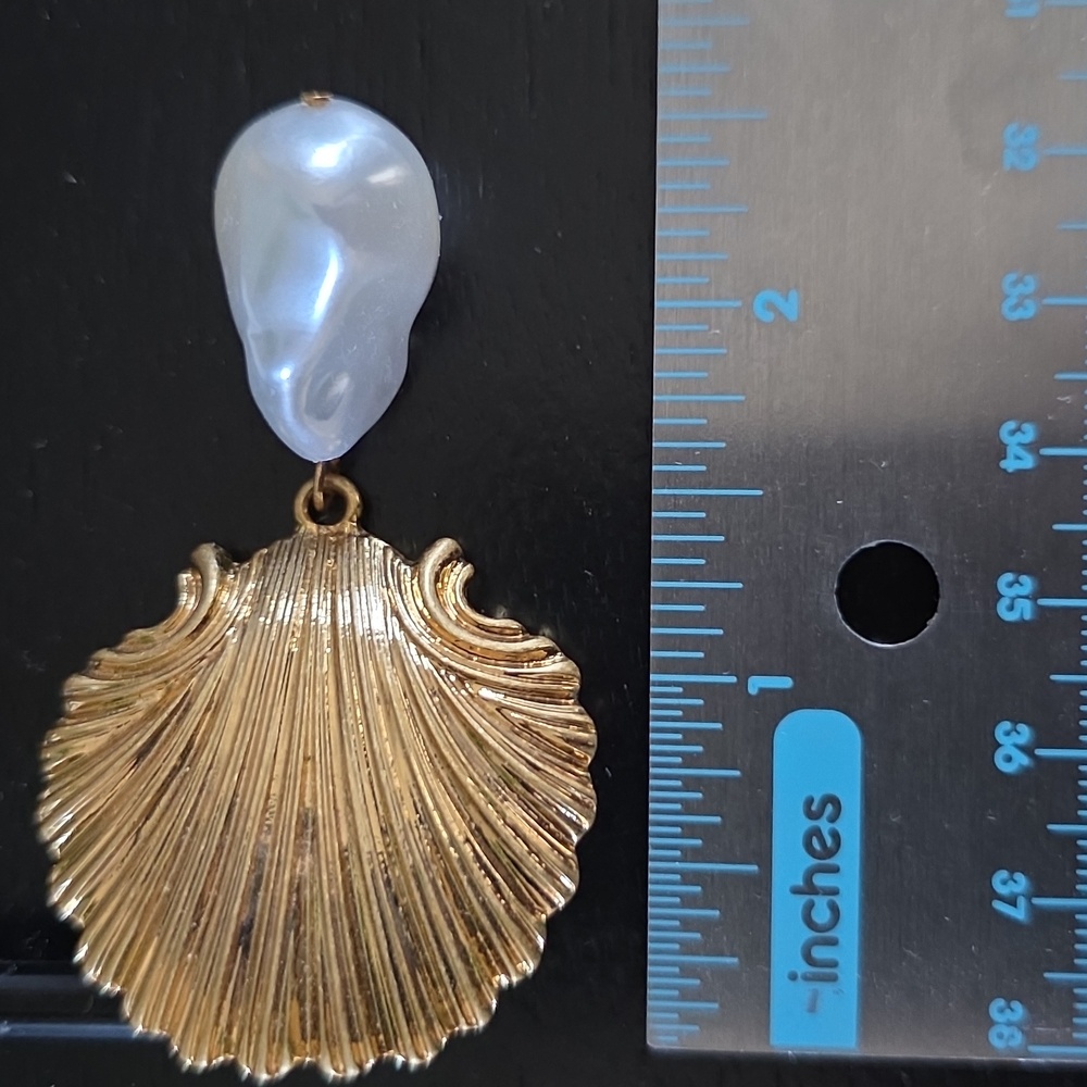 ZARA Pearl and Shell Earrings - Picture 10 of 13